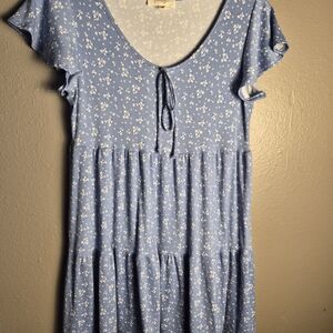 Jessica Simpson Light Blue and White Patterned Top